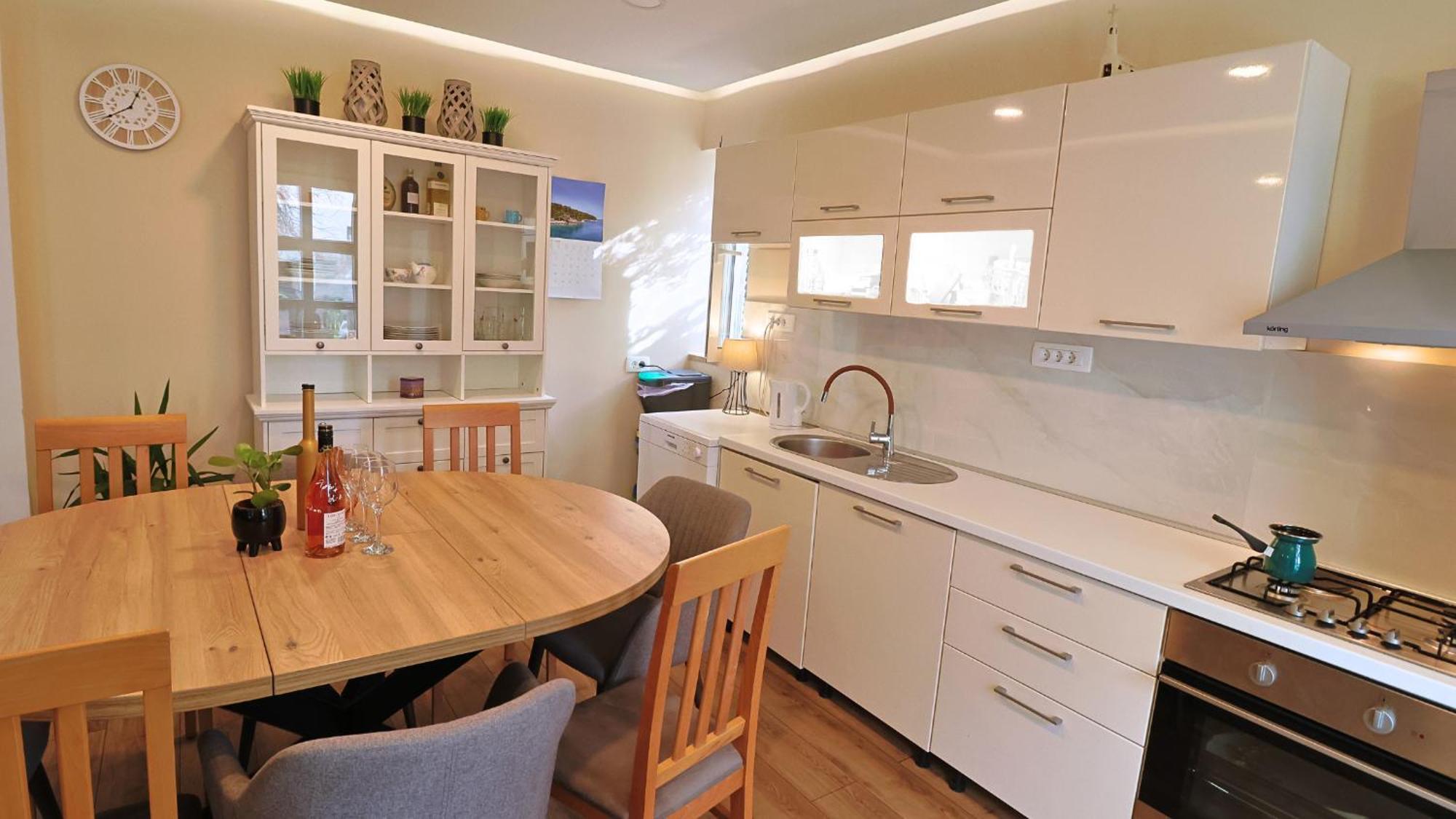 Central Single House With Parking-Top Location! Новаля Екстер'єр фото